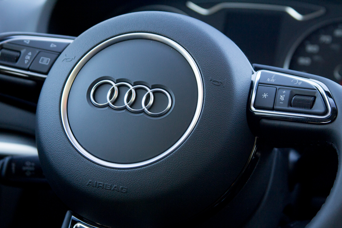 Audi drivers 2015 Audi A3 2.0T Steering Wheel