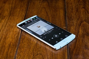 White LG V10 review