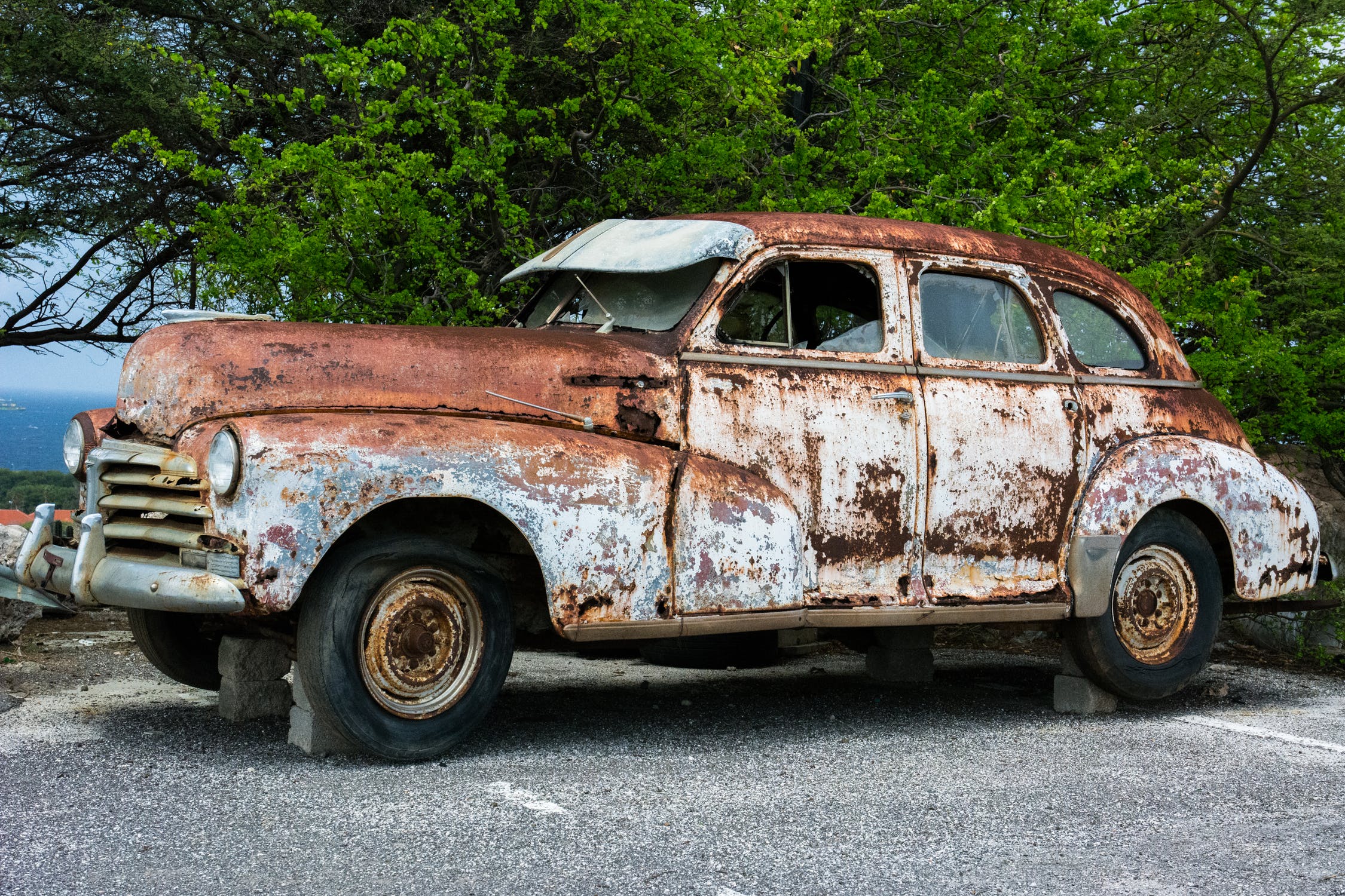Old Car Junk your car Dent & Ding Scrapping