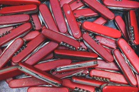 Handy red Swiss pocket knife lot