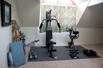 Home Gym black and gray exercise equipment